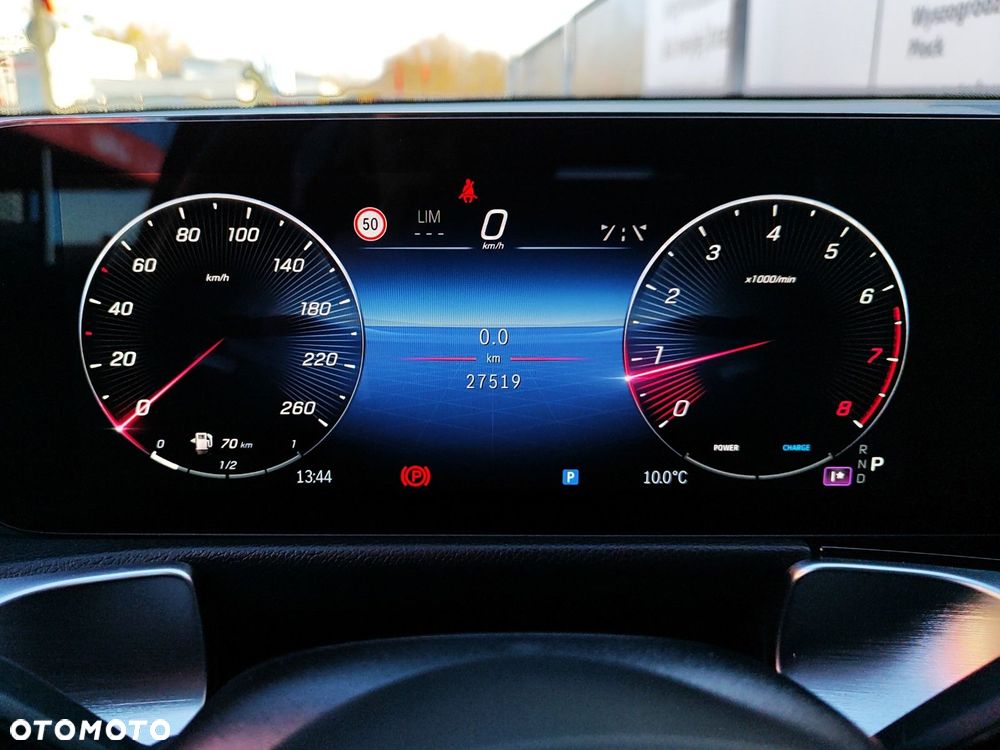 Mercedes-Benz GLB 200 AMG Line 7G-DCT - 17