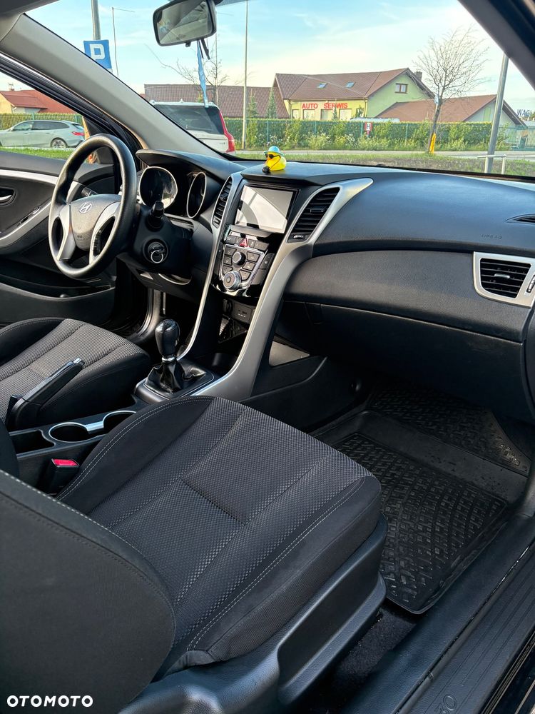 Hyundai i30 1.4 Comfort - 12