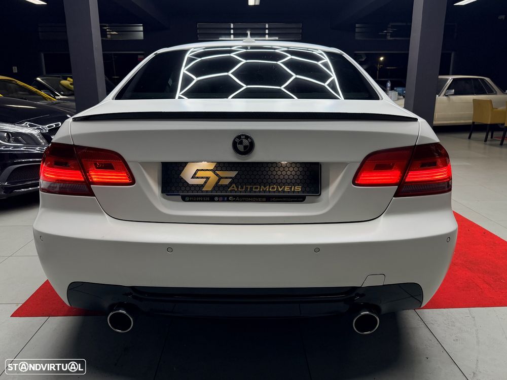 BMW 320 d Coupe - 12