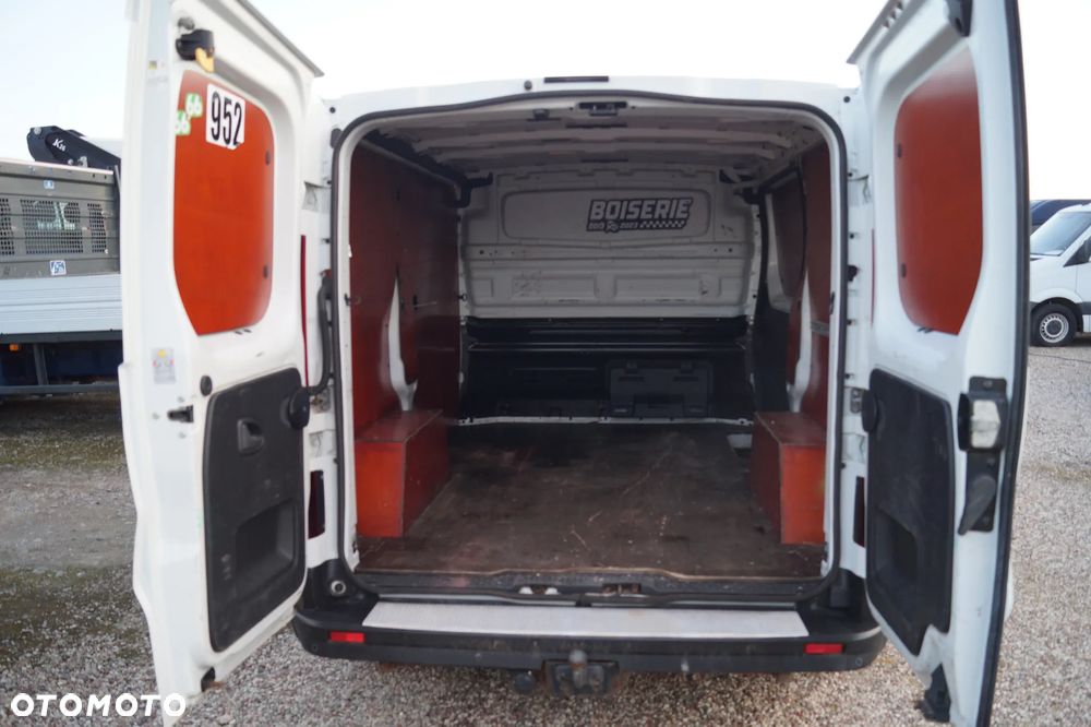 Renault Trafic - 12
