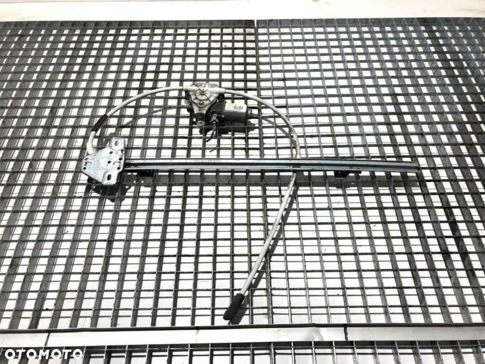 PODNOSNIK SZYBY PRAWY PRZÓD  IVECO DAILY III Skrzynia 1997 - 2009 35 C 12 V, 35 S 12 V (AGKA43A2, - 1