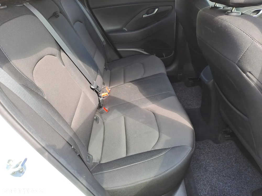 Hyundai i30 1.4 T-GDI Comfort DCT - 19