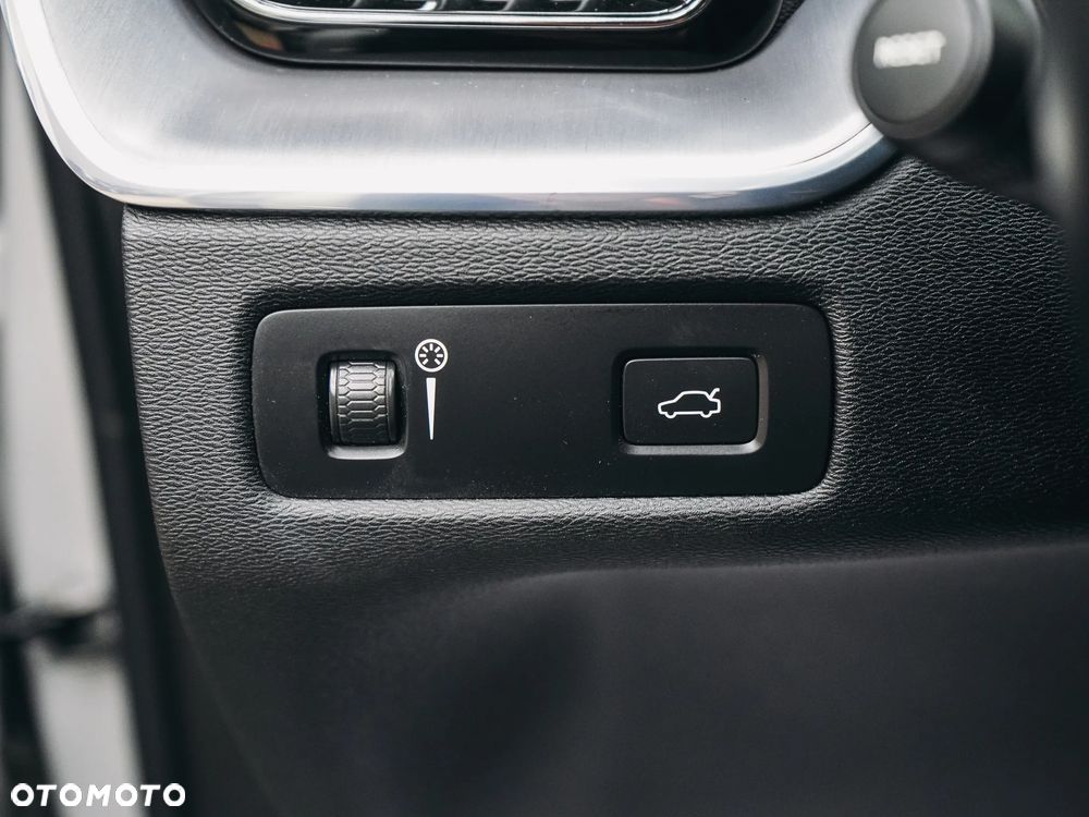Volvo XC 60 B4 D Geartronic Momentum - 14