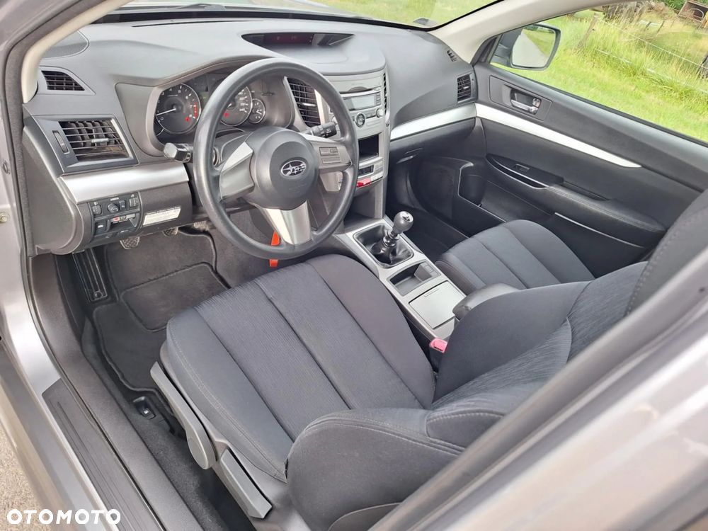 Subaru Legacy 2.0i Comfort - 2