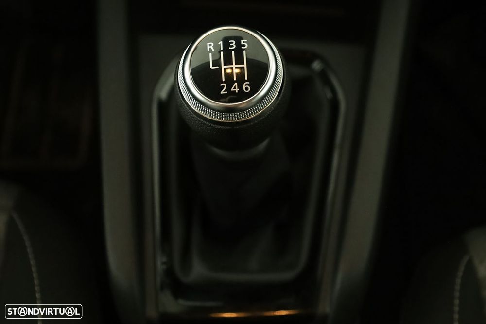 Renault Clio 1.0 TCe Evolution - 12