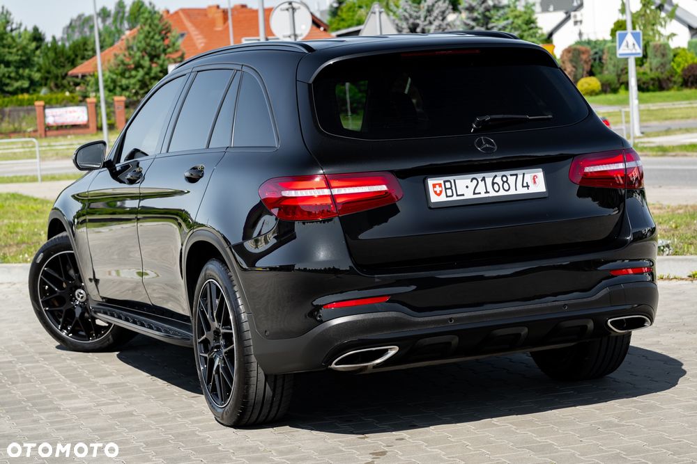 Mercedes-Benz GLC 250 4Matic 9G-TRONIC AMG Line - 9
