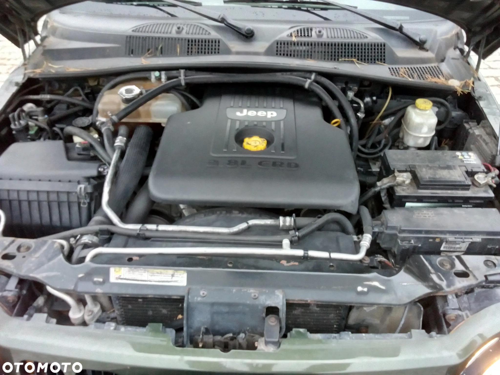 Jeep Cherokee 2.8 CRD Sport - 8