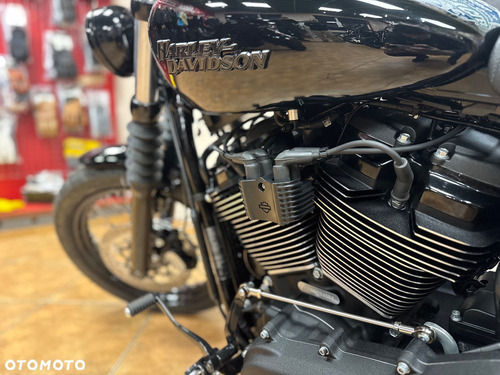 Harley-Davidson Softail Street Bob - 7
