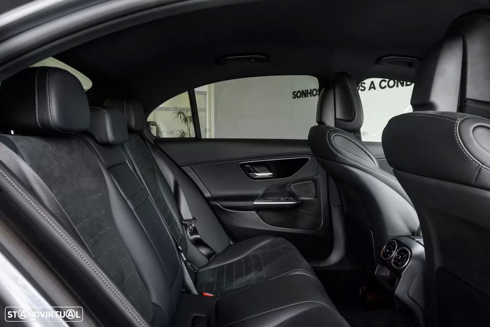 Mercedes-Benz C 300 de AMG Line - 30