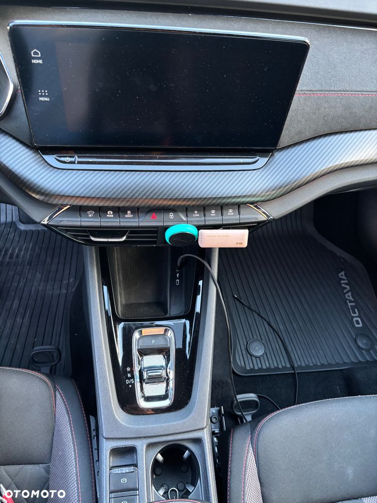Skoda Octavia 2.0 TDI RS DSG - 13
