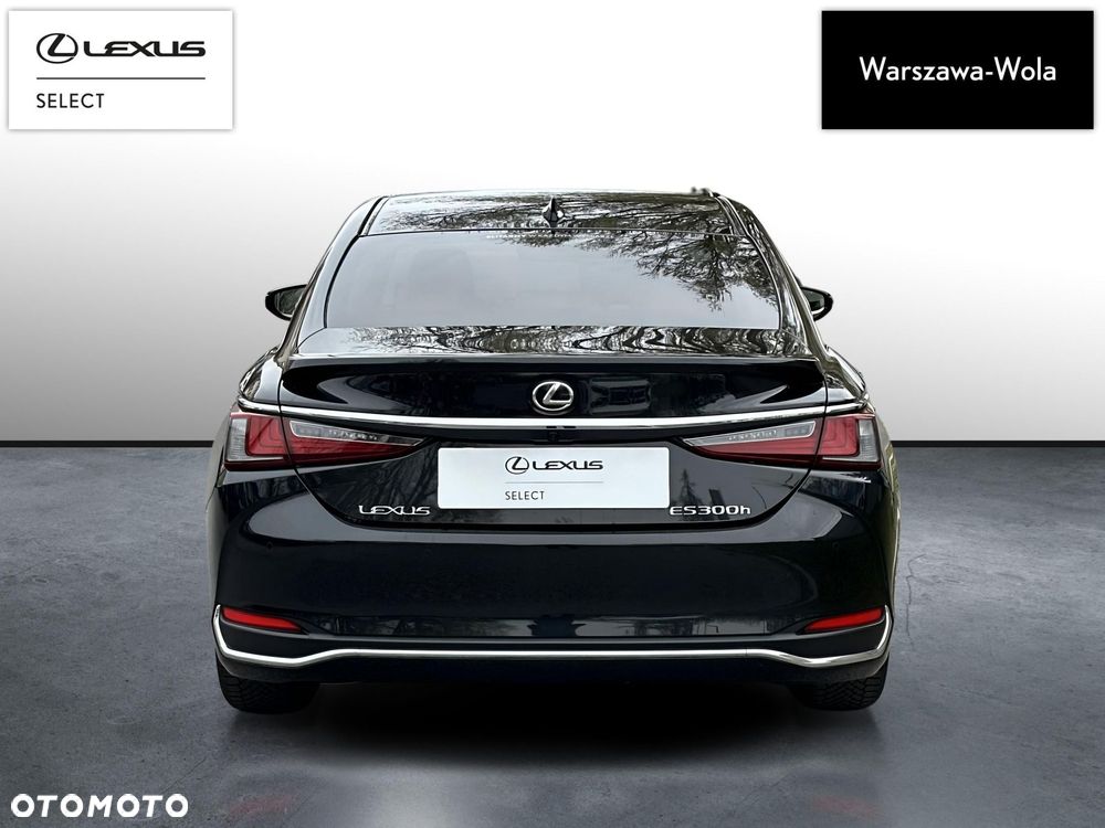 Lexus ES 300h Business Edition - 4