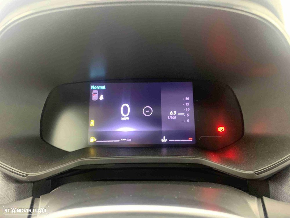 Renault Clio 1.0 TCe Evolution Bi-Fuel - 8