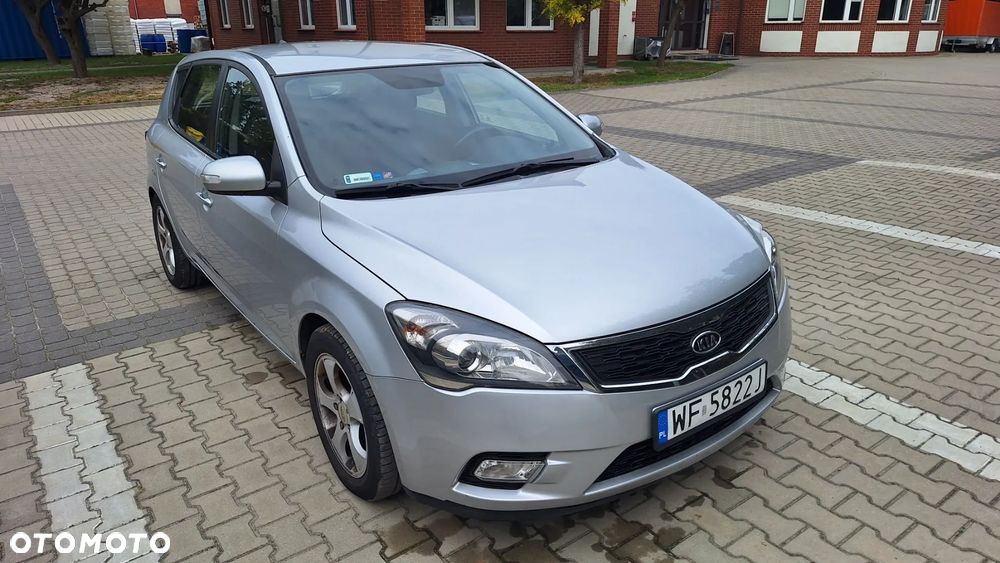 Kia Ceed 1.6 Crdi Comfort + - 3