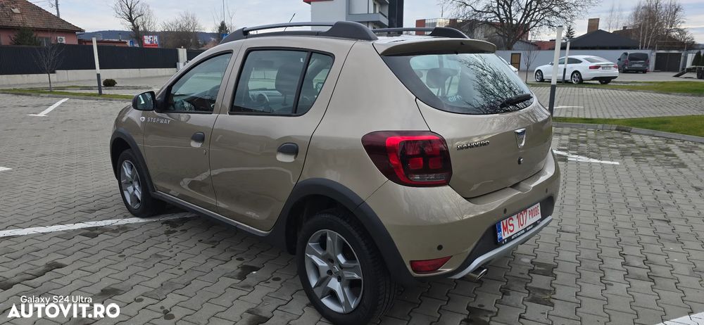 Dacia Sandero Stepway TCe 90 (S&S) Celebration - 4