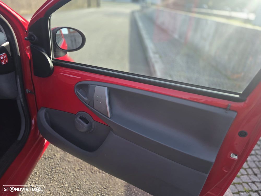 Toyota Aygo City - 4