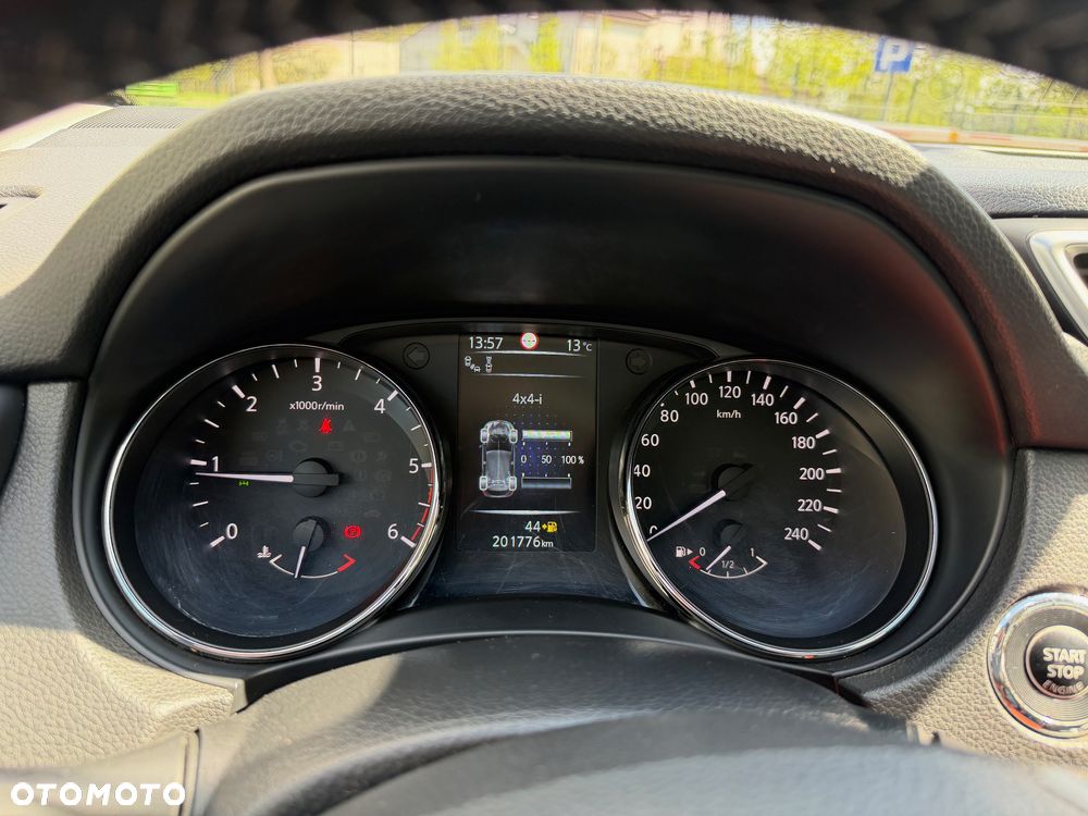 Nissan Qashqai 1.6 DCi 4x4 Tekna EU6 - 18