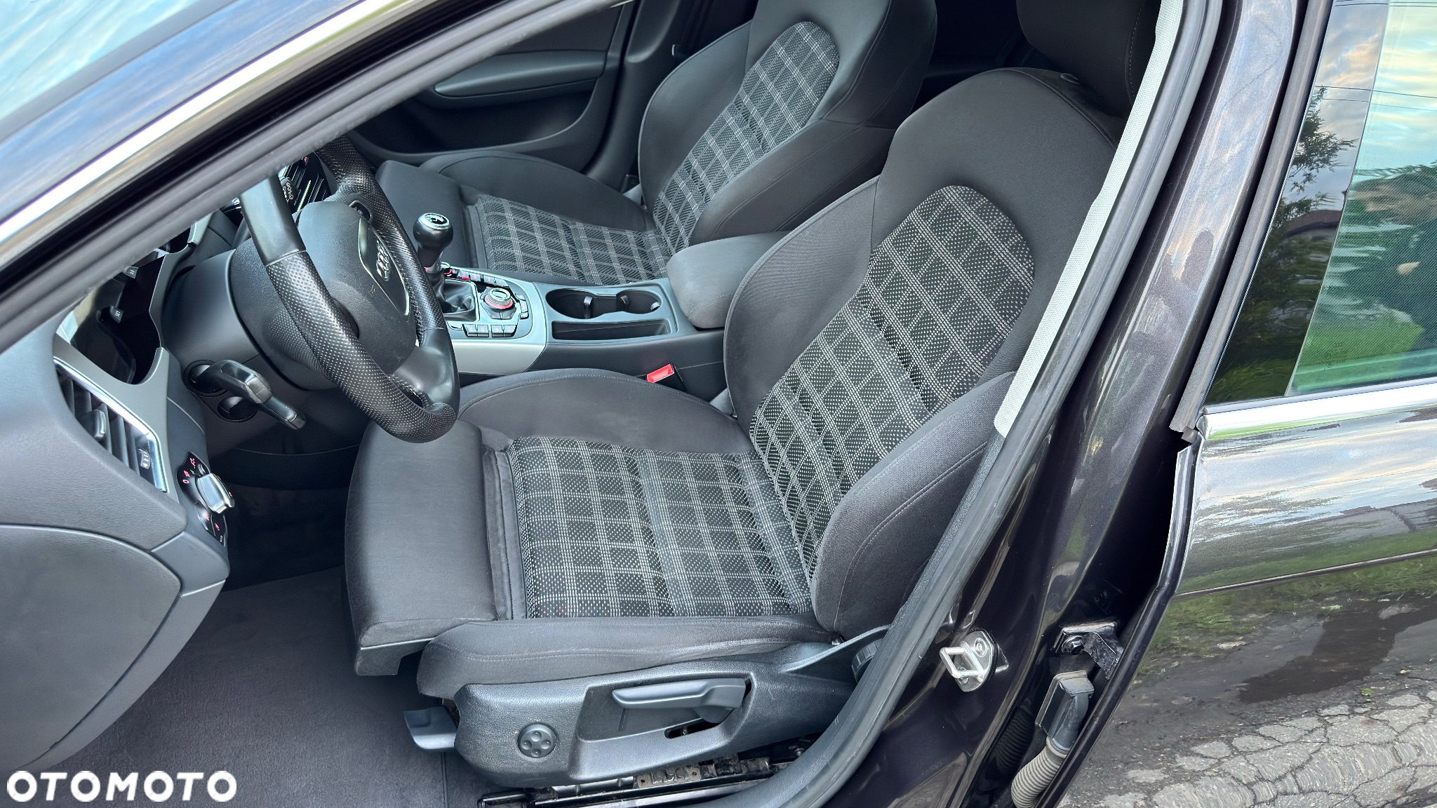 Audi A4 Avant 2.0 TDI DPF Ambiente - 11