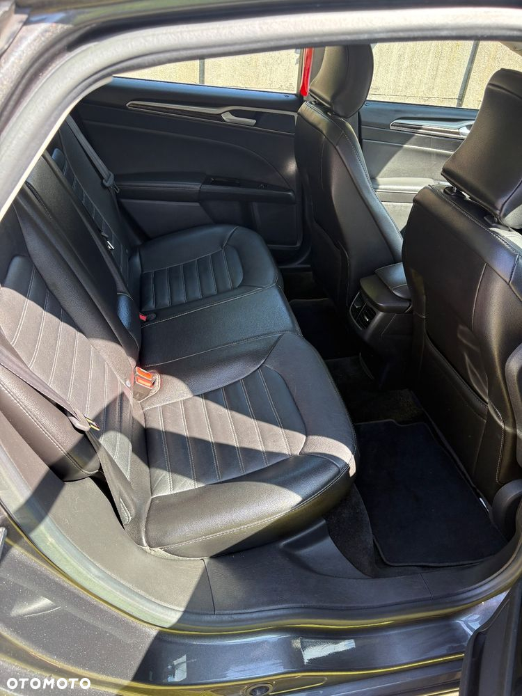 Ford Mondeo - 11