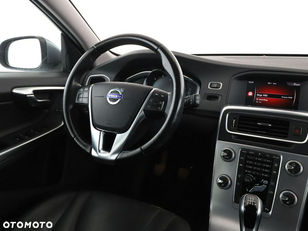 Volvo V60 D2 Summum - 17