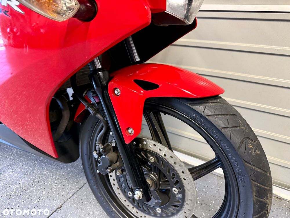 Honda CBR - 7