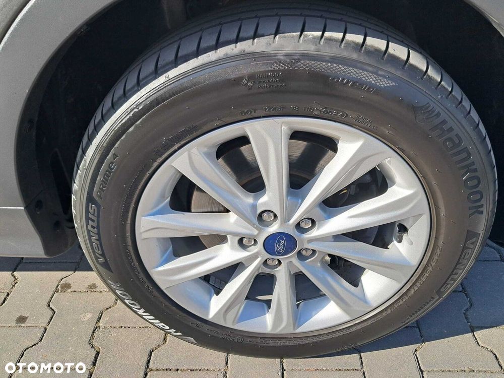 Ford Kuga - 13