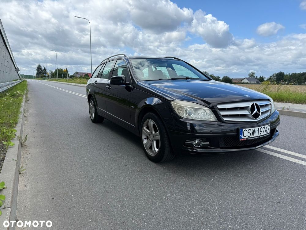 Mercedes-Benz Klasa C 180 K BlueEff Elegance - 2