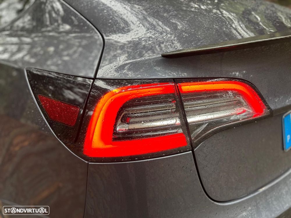 Tesla Model 3 Performance Dual Motor AWD - 12