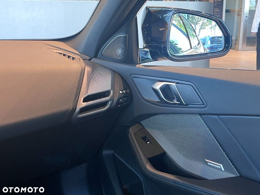 BMW Seria 1 - 17