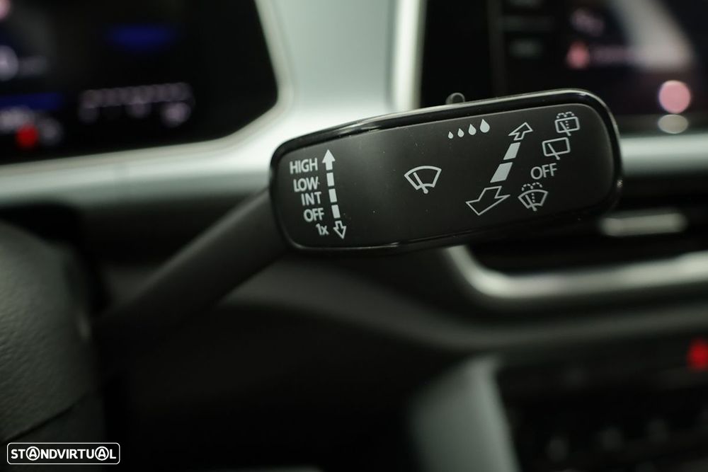 VW T-Roc 1.0 TSI - 18