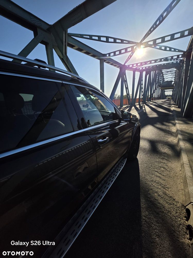 Mercedes-Benz GL 350 BlueTEC 4-Matic - 21