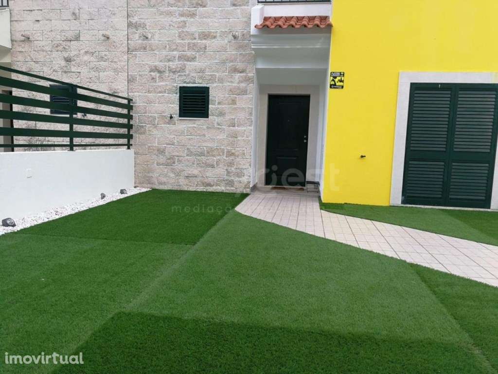 Lotes para Construção de Moradias Geminadas em Localização Privileg... - Grande imagem: 3/10