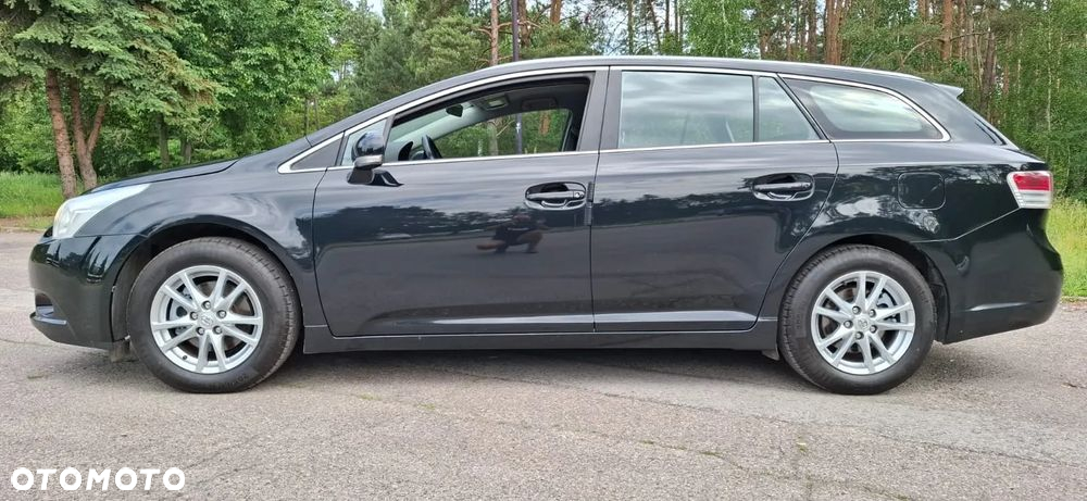 Toyota Avensis 1.8 Sol NAVI - 5