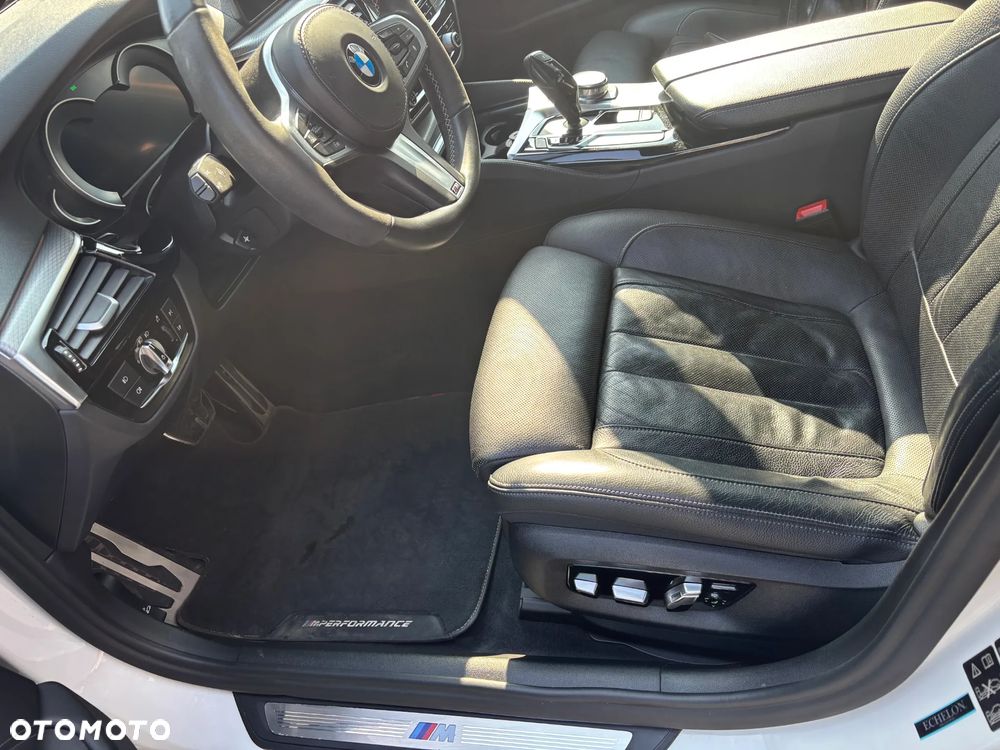 BMW Seria 5 540i xDrive - 11