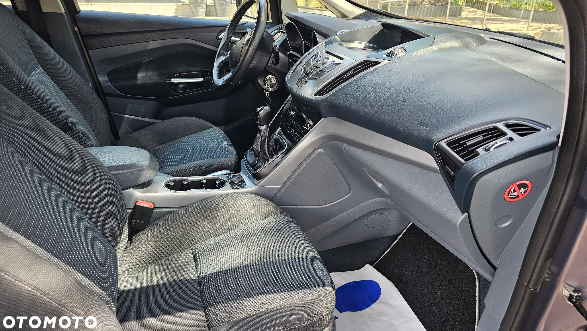 Ford C-MAX 1.6 Titanium - 18