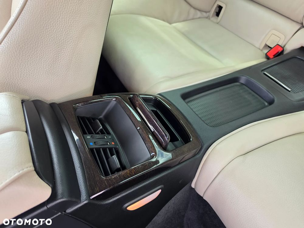 BMW Seria 3 330i xDrive Edition Exclusive - 12