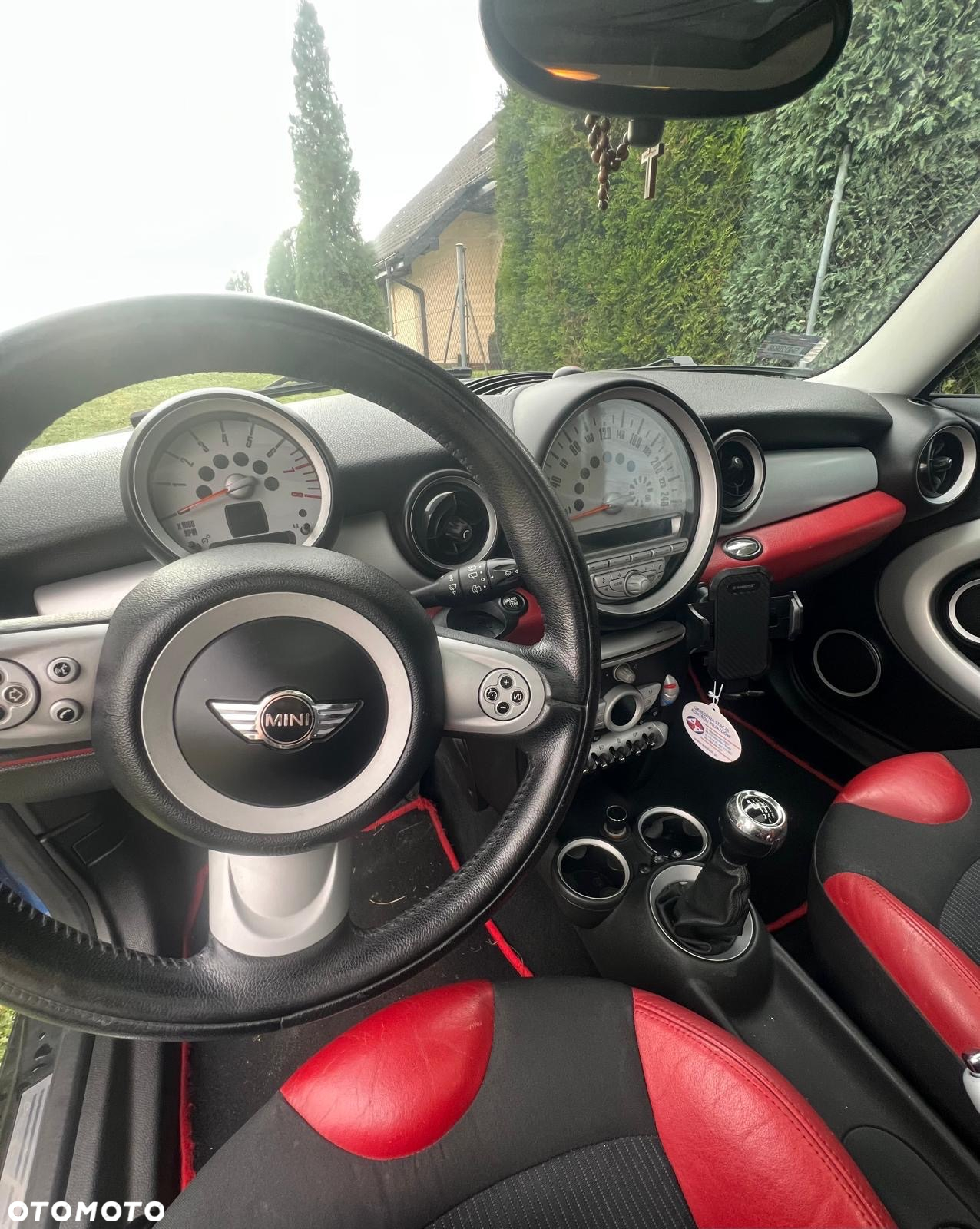 MINI Cooper Standard - 5