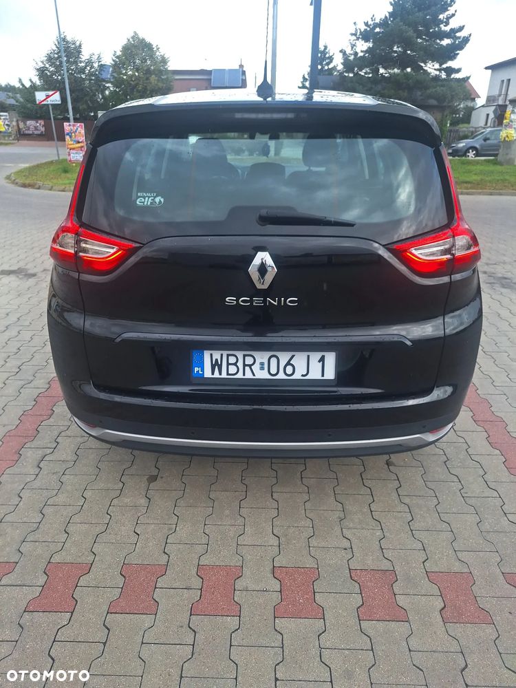 Renault Grand Scenic - 8