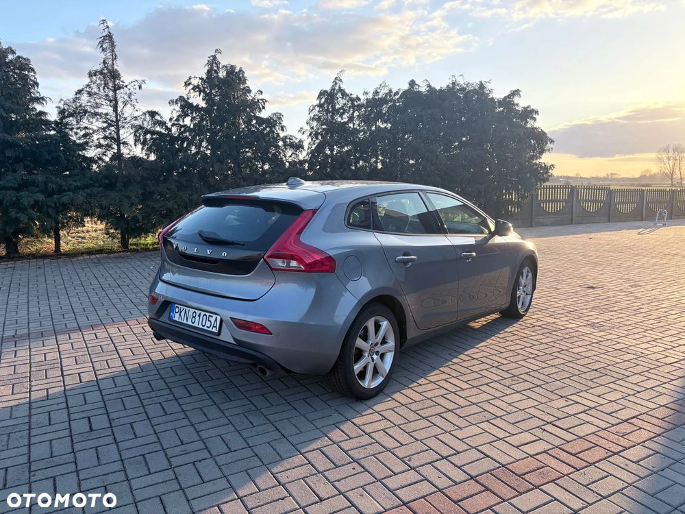 Volvo V40 D4 Drive-E Momentum - 5
