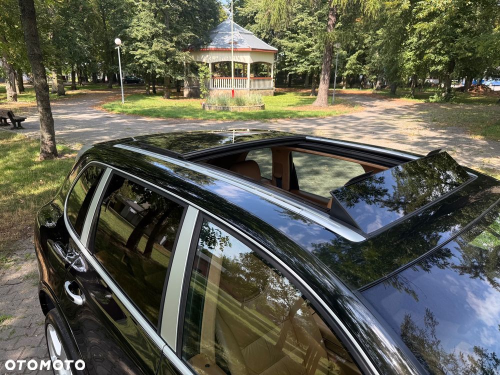 Porsche Cayenne Turbo S - 14