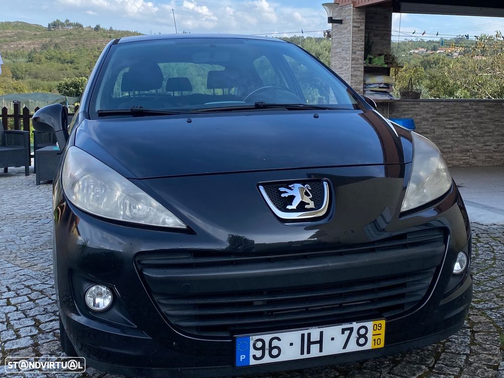 Peugeot 207 1.4 HDi Urban - 1