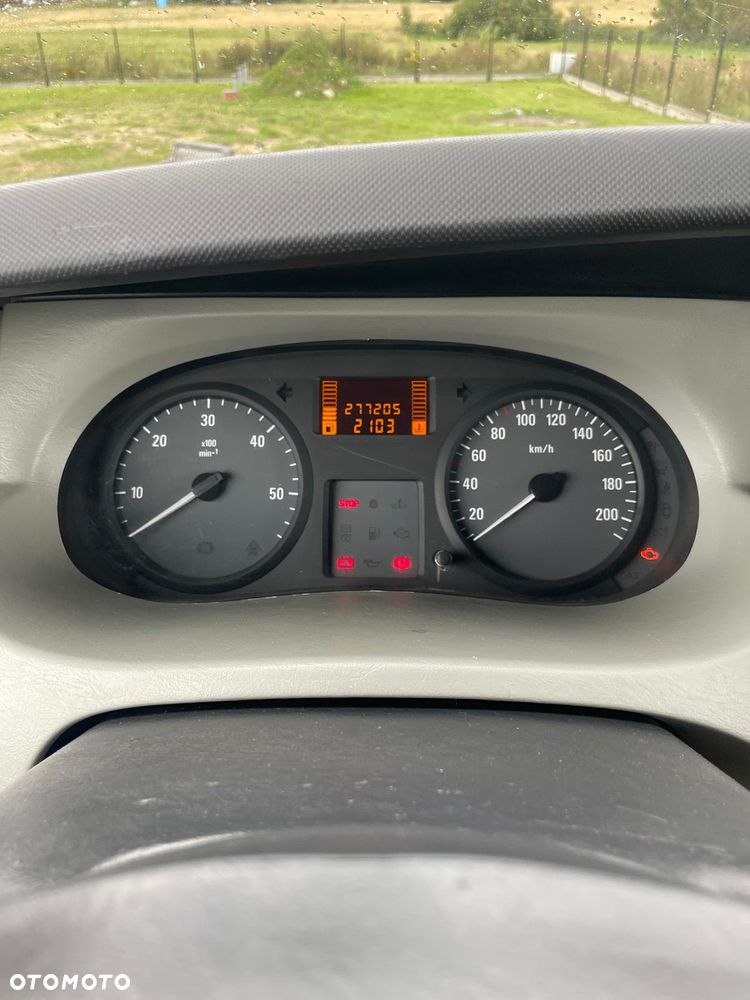 Opel Vivaro - 2