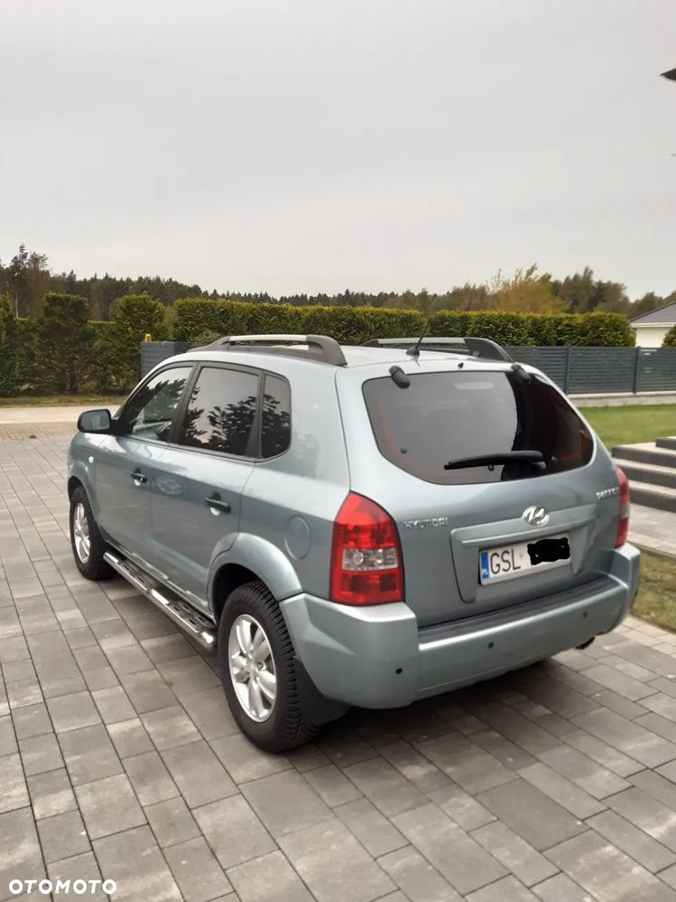 Hyundai Tucson 2.0 Comfort 2WD - 8
