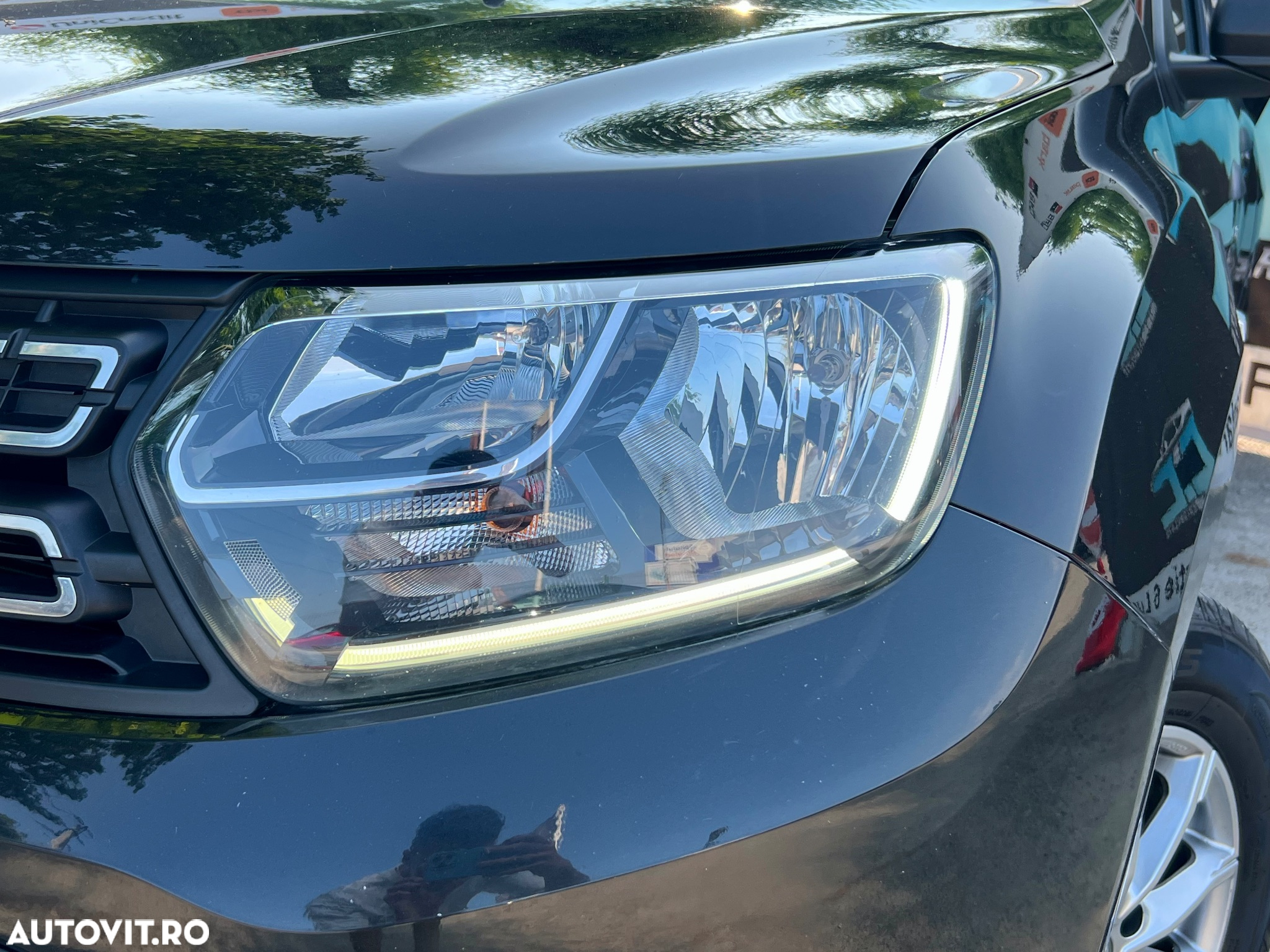 Dacia Duster 1.6 SCe Essential - 19