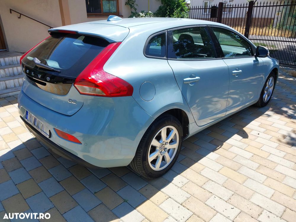 Volvo V40 D2 Aut. Momentum - 4