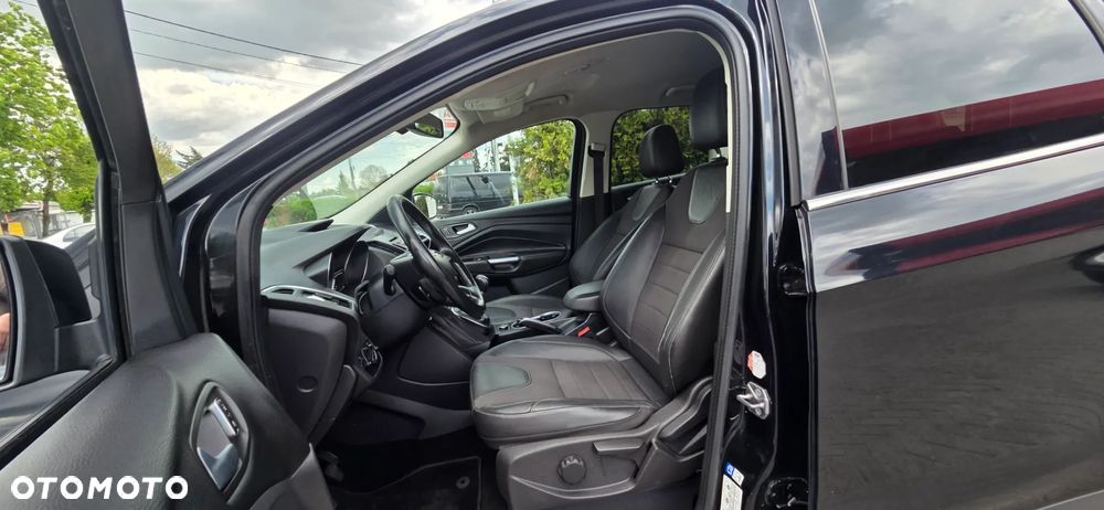 Ford Kuga 2.0 TDCi 2x4 Titanium - 28