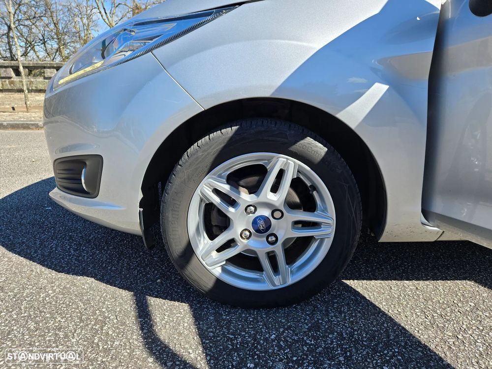 Ford Fiesta 1.0 T EcoBoost Titanium - 4