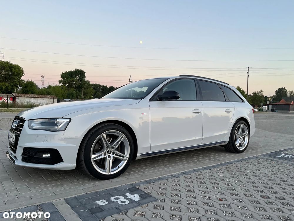 Audi A4 Avant 2.0 TDI DPF clean diesel S line Sportpaket - 31