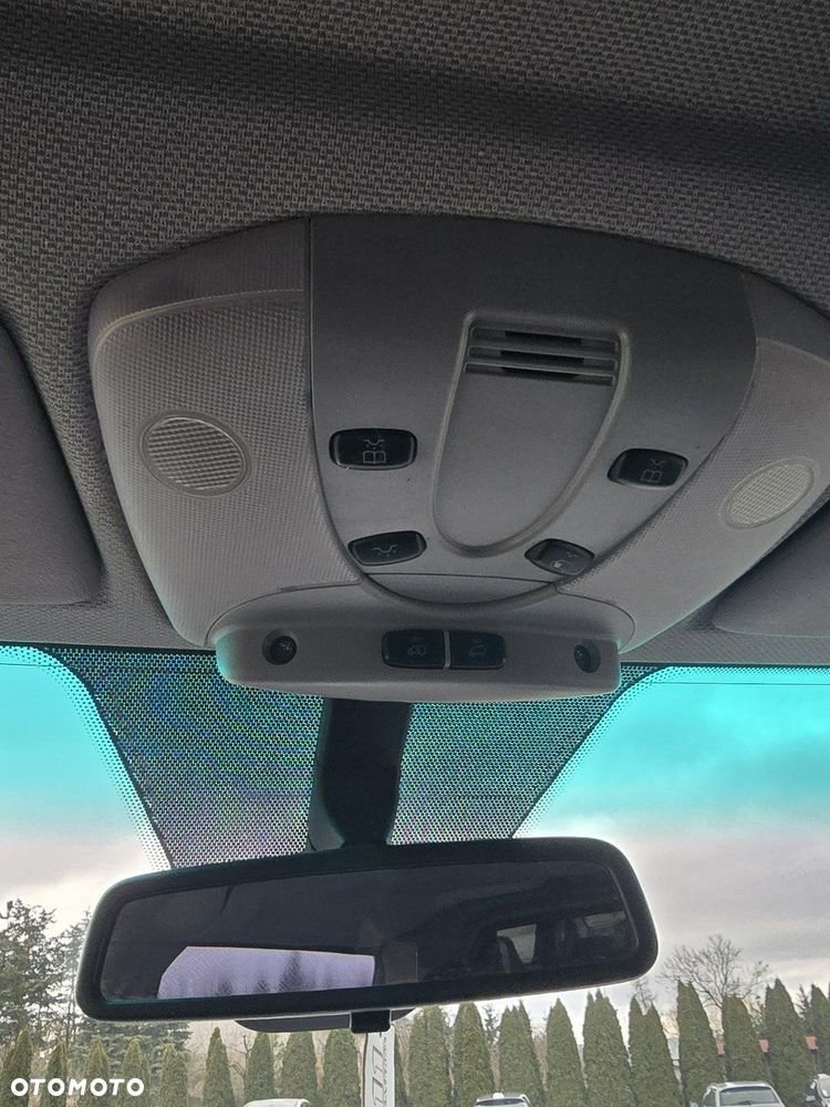 Mercedes-Benz Vito - 30