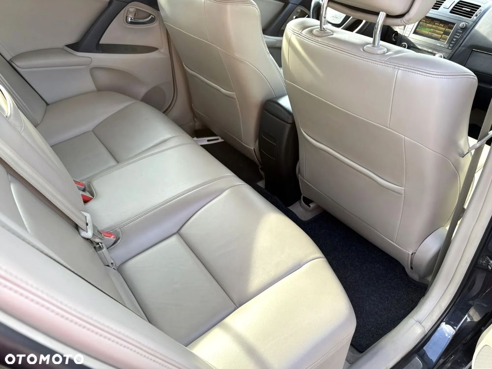 Toyota Avensis 2.0 Prestige EU5 MS - 27