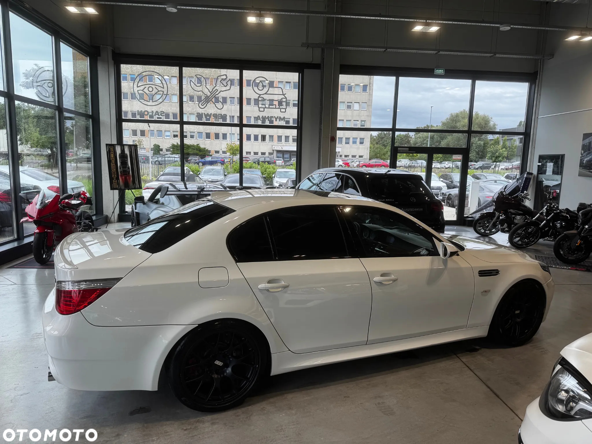 BMW M5 - 4